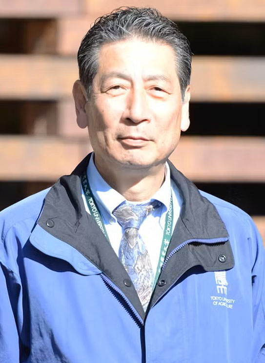 穂坂 賢